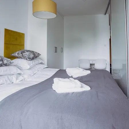 Art I Basen & W Centrum Z Balkonem, Faktura Vat Apartament