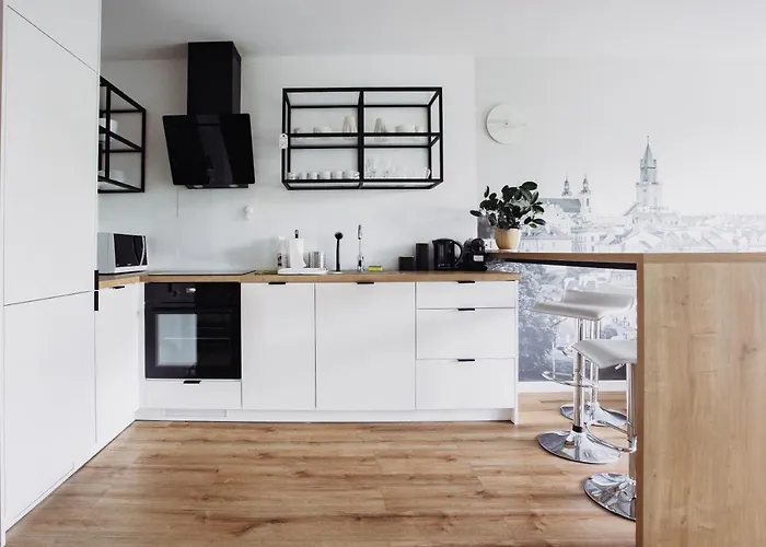 Art I Basen & W Centrum Z Balkonem, Faktura Vat