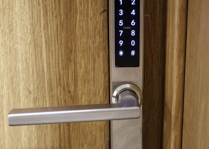 Art I Basen & W Centrum Z Balkonem, Faktura Vat *