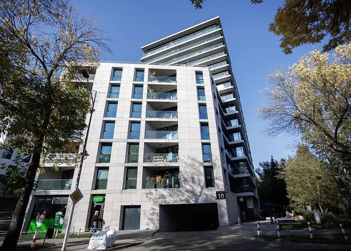 Art I Basen & W Centrum Z Balkonem, Faktura Vat *